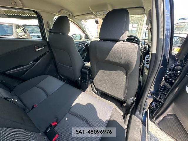 Mazda DEMIO 2018-02 8071519-15