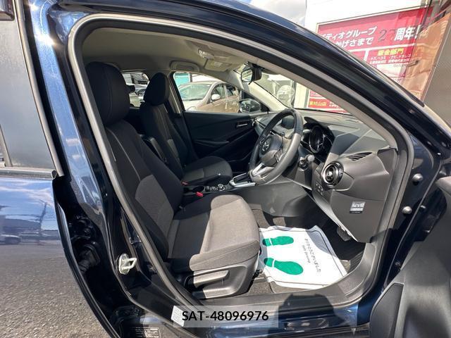 Mazda DEMIO 2018-02 8071519-9