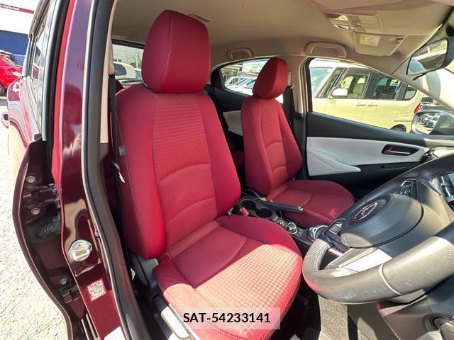 Mazda DEMIO 2018-09 8071522-10