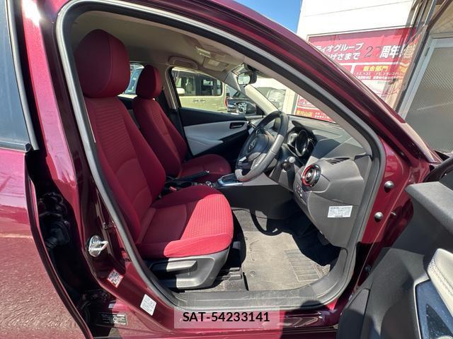 Mazda DEMIO 2018-09 8071522-9