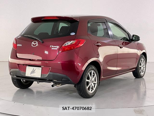 Mazda DEMIO 2014-03 8072456-10