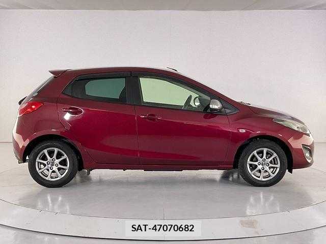 Mazda DEMIO 2014-03 8072456-11