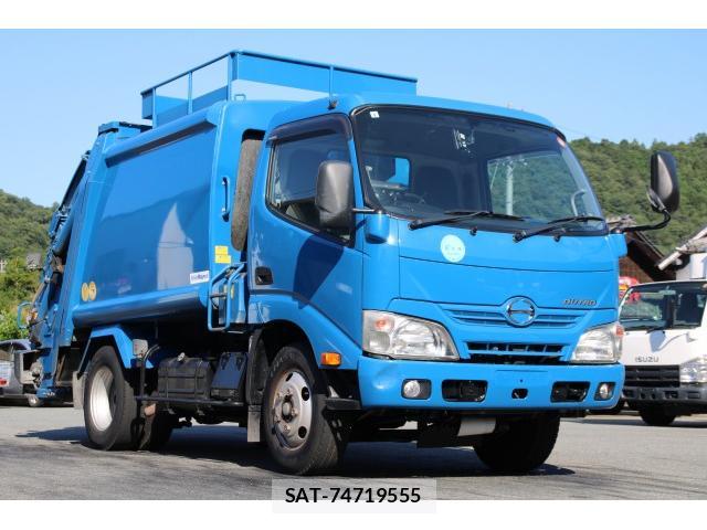 Hino DUTRO 2015-09 8070864-2