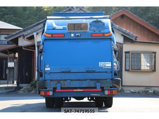 Hino DUTRO 2015-09 8070864-4