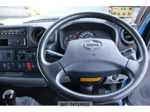 Hino DUTRO 2015-09 8070864-7
