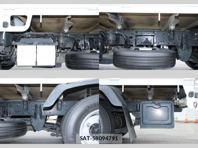Hino DUTRO 2016-08 8070865-16