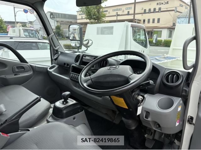 Hino DUTRO 2012-08 8071471-2