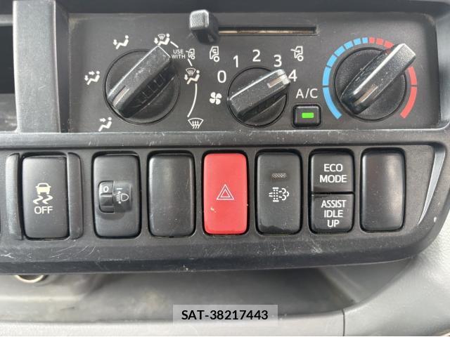 Hino DUTRO 2019-10 8071472-14