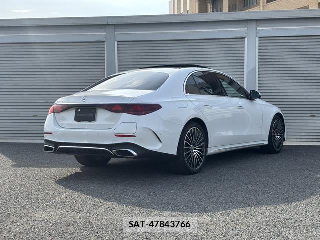 Mercedes Benz E-CLASS 2024-03 8071060-2