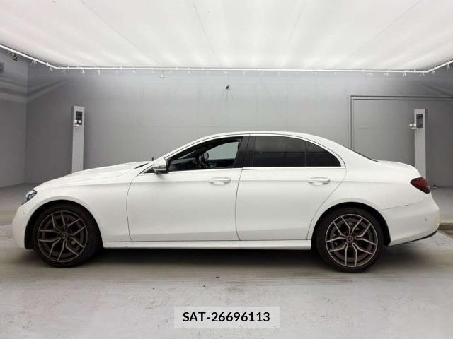 Mercedes Benz E-CLASS 2021-09 8072201-8