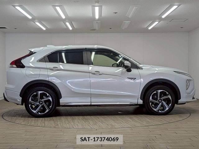 Mitsubishi ECLIPSE CROSS 2022-08 8071038-17