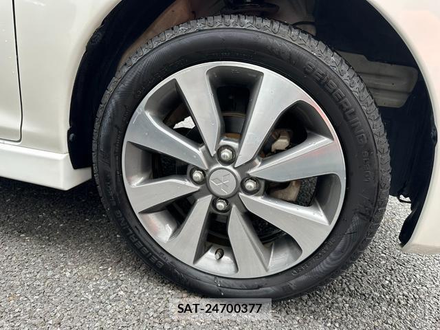 Mitsubishi EK CUSTOM 2013-08 8072046-4