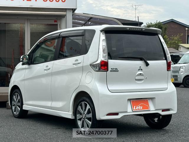 Mitsubishi EK CUSTOM 2013-08 8072046-6