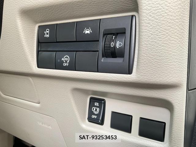 Mitsubishi EK SPACE 2023-04 8072458-4
