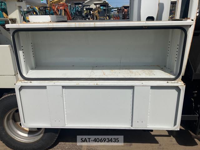 Isuzu ELF TRUCK 2012 8072319-11