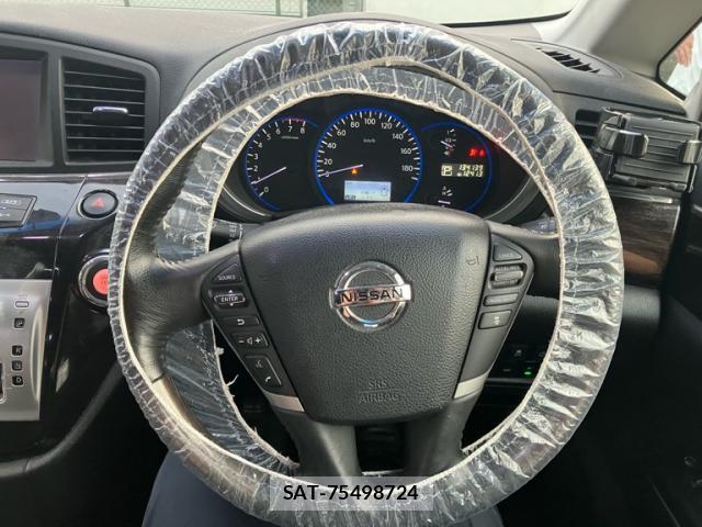 Nissan ELGRAND 2013-06 8071293-14