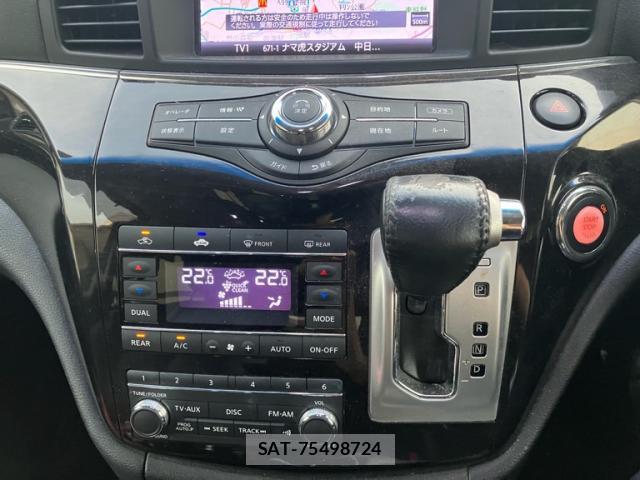 Nissan ELGRAND 2013-06 8071293-19