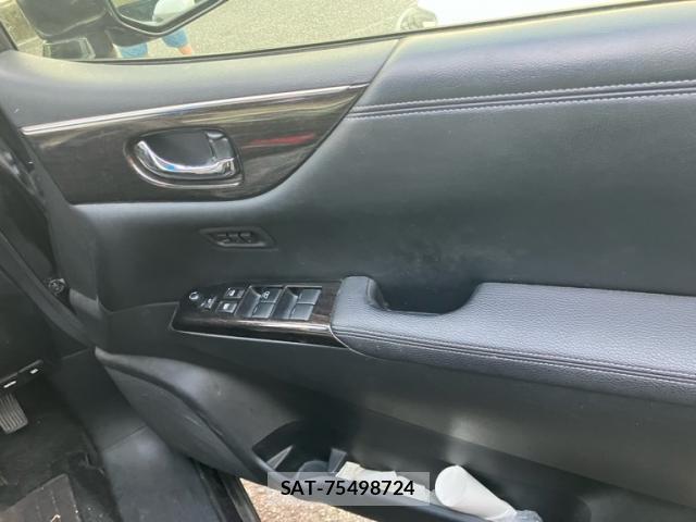 Nissan ELGRAND 2013-06 8071293-6