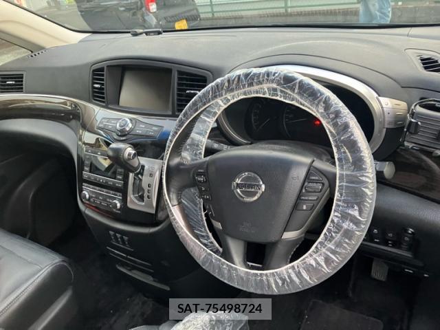 Nissan ELGRAND 2013-06 8071293-7