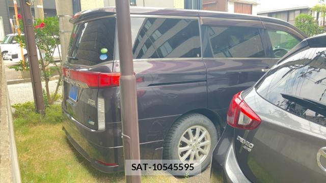 Nissan ELGRAND 2011-07 8071305-2