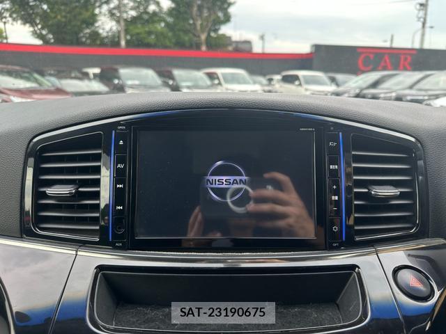 Nissan ELGRAND 2016-05 8071498-2