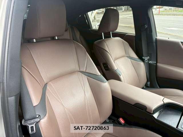 Lexus ES 2024-01 8071026-11