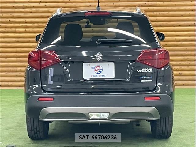 Suzuki ESCUDO 2022-04 8071421-18