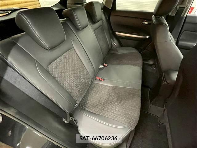 Suzuki ESCUDO 2022-04 8071421-9