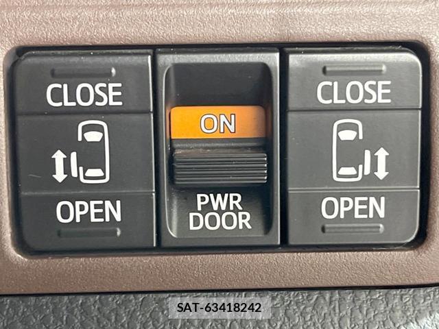 Toyota ESQUIRE 2015-07 8071491-5