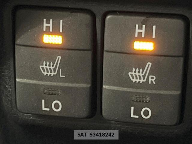 Toyota ESQUIRE 2015-07 8071491-6