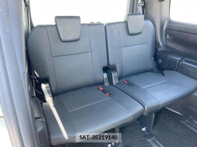 Toyota ESQUIRE 2017-02 8071736-9