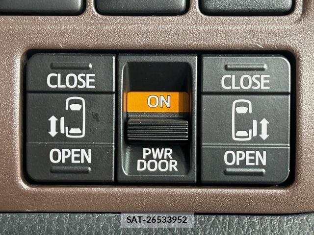 Toyota ESQUIRE 2017-07 8072392-5