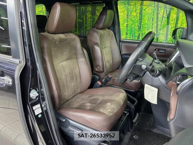 Toyota ESQUIRE 2017-07 8072392-7