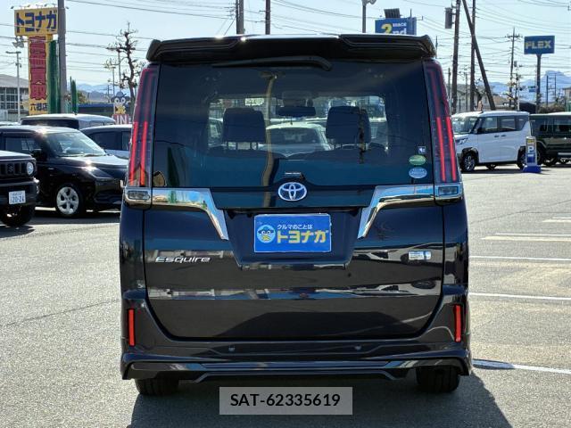 Toyota ESQUIRE 2020-08 8072512-4