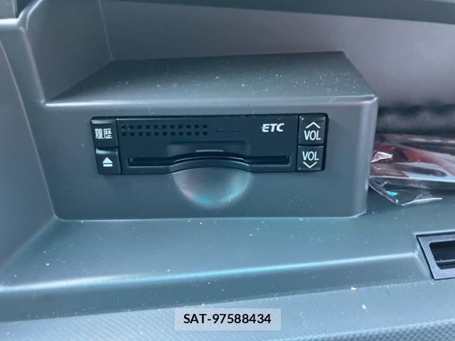 Toyota ESTIMA 2011-12 8071304-10
