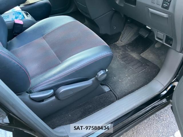 Toyota ESTIMA 2011-12 8071304-8