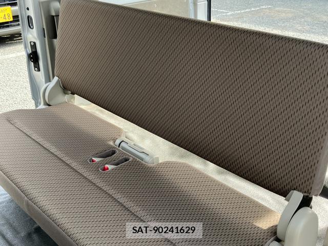 Suzuki EVERY 2019-07 8071074-19