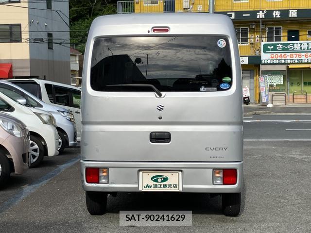 Suzuki EVERY 2019-07 8071074-7