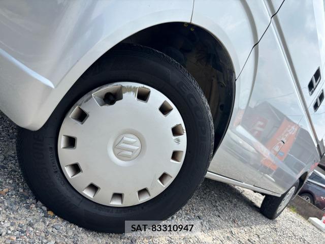 Suzuki EVERY 2013-02 8072566-18