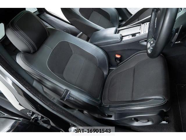 Jaguar F-PACE 2016-09 8071757-11