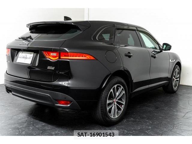 Jaguar F-PACE 2016-09 8071757-8