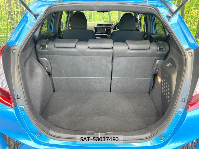 Honda FIT HYBRID 2015-08 8071408-9