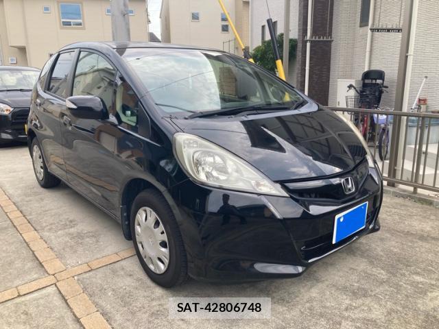 Honda FIT 2013-03 8071043-1