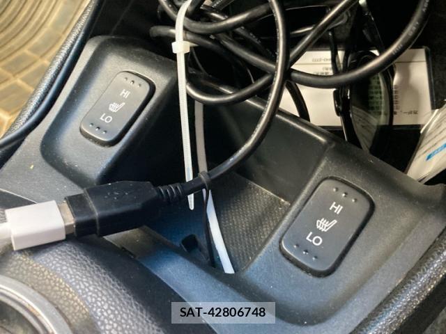 Honda FIT 2013-03 8071043-14