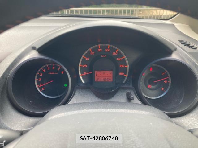 Honda FIT 2013-03 8071043-8