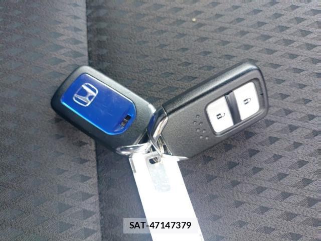 Honda FIT 2019-07 8071369-14