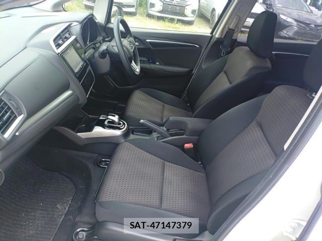 Honda FIT 2019-07 8071369-15