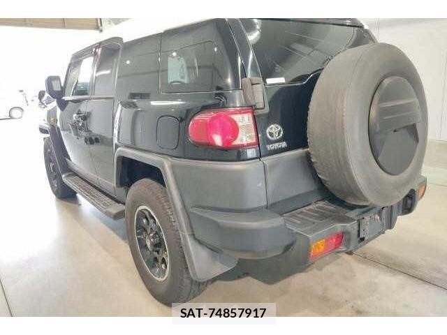 Toyota FJ CRUISER 2012-10 8071010-1