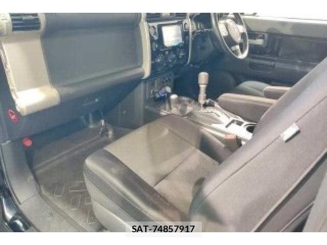 Toyota FJ CRUISER 2012-10 8071010-2