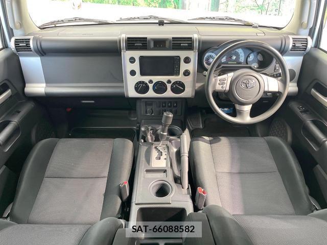 Toyota FJ CRUISER 2011-01 8072345-1
